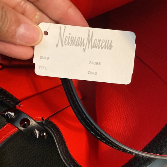 SOLD* Authentic Louboutin bag - Picture 9 of 11